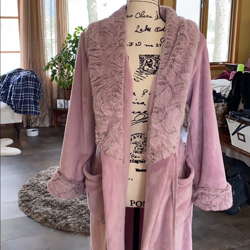 Carole Hochman Purple Bath Robe